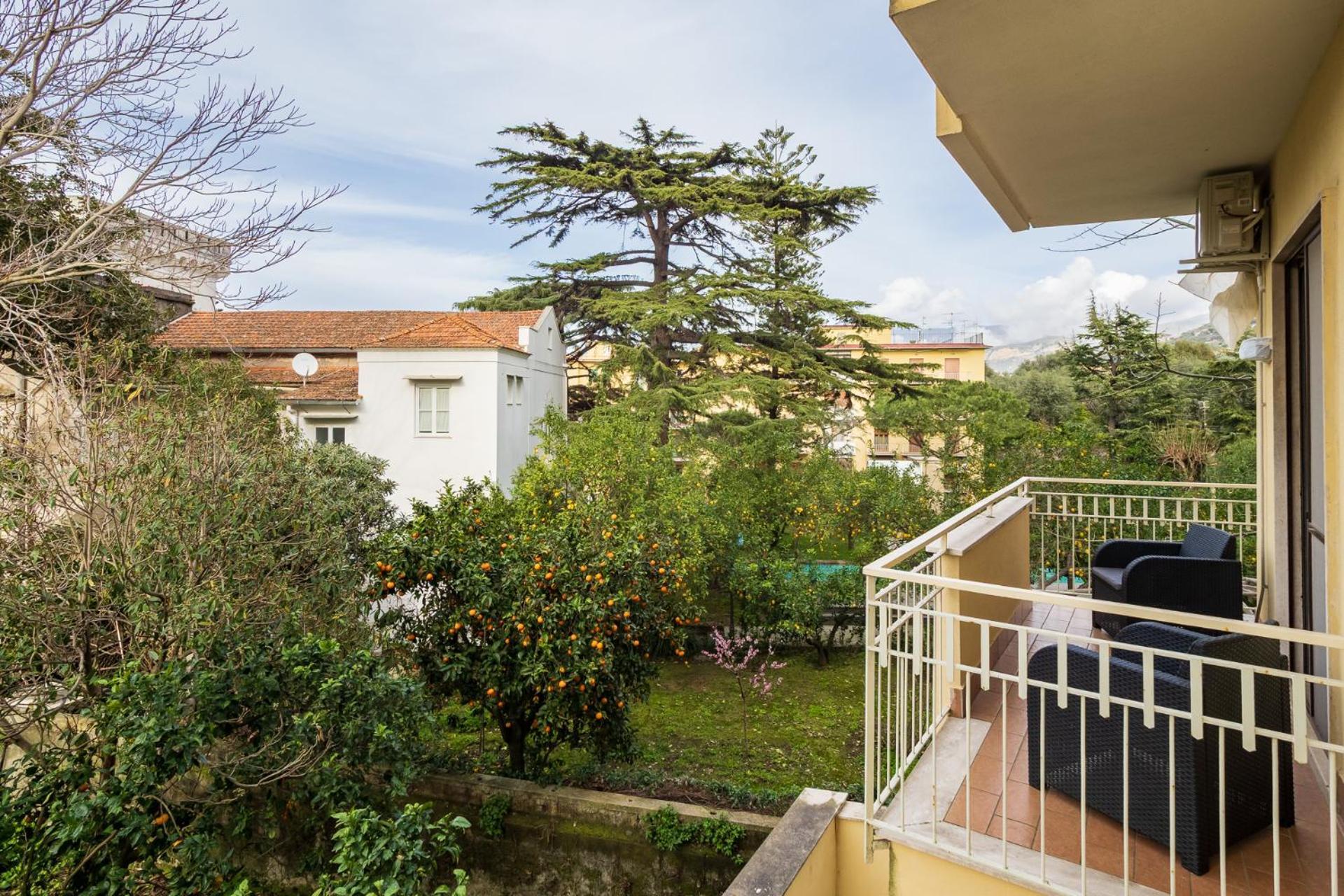 Rosa's House - Close To The Center With Balcony Apartment